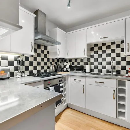 Apartment 30 Percent Off Stylish Abode *